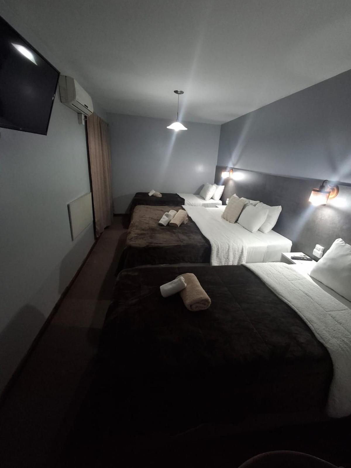 Hotel Esencial